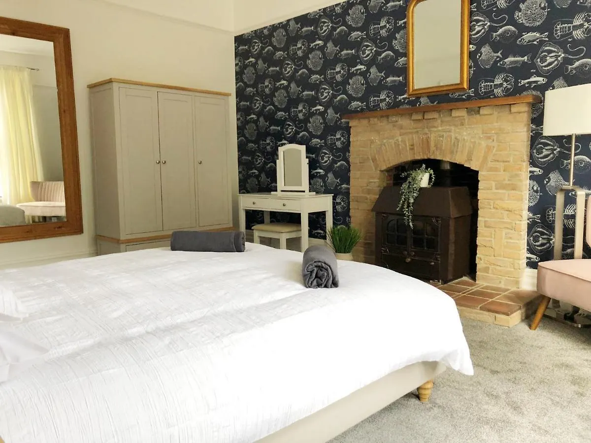 April Lodge Summer Breeze -3Bed-Sleeps 6-Parking-Walk To The Beach-Spacious-Families-Groups-Professionals-Contractors Welcome Bournemouth United Kingdom